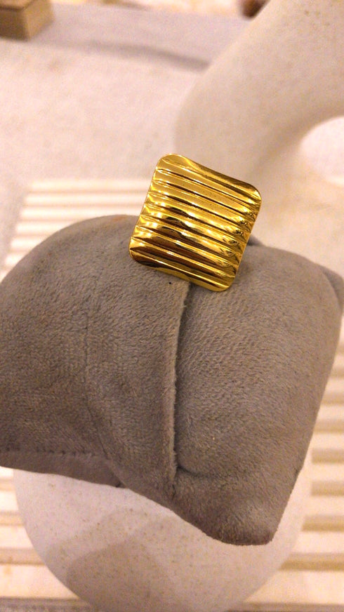 Square ring